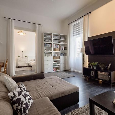 Spacious Apartment Almassy Budapeşte Dış mekan fotoğraf