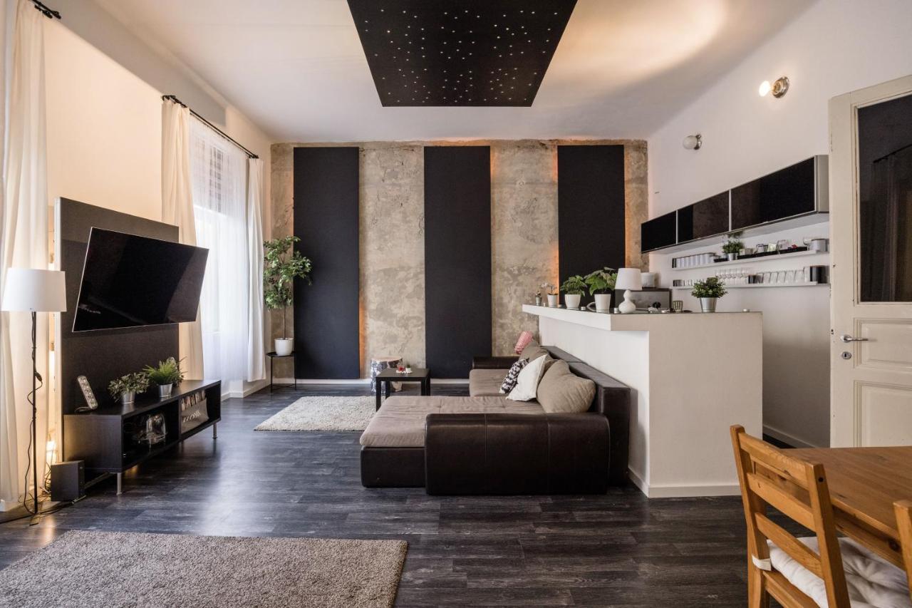 Spacious Apartment Almassy Budapeşte Dış mekan fotoğraf